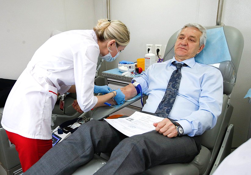 Первый заместитель Председателя Комитета по охране здоровья Леонид Огуль