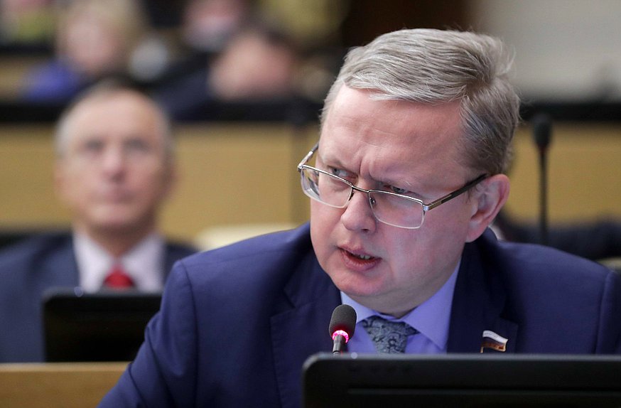 Заместитель Председателя Комитета по экономической политике Михаил Делягин
