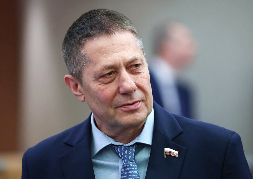 Член Комитета по транспорту и развитию транспортной инфраструктуры Александр Щербаков