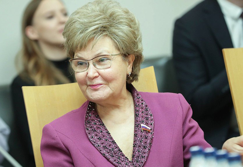 Член Комитета по вопросам семьи, женщин и детей Татьяна Ларионова