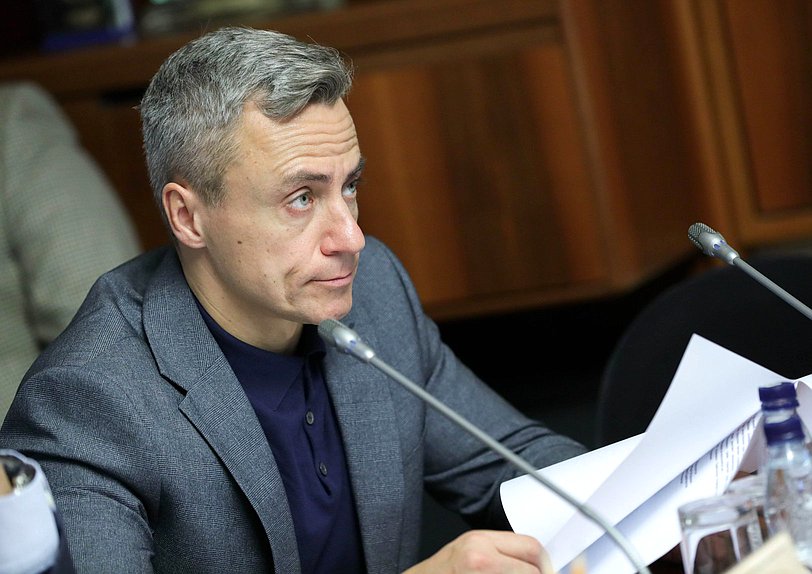 Заместитель Председателя Комитета по вопросам собственности, земельным и имущественным отношениям Владимир Самокиш