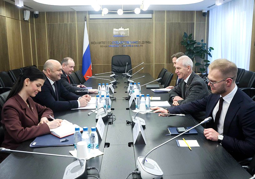 Встреча Председателя Комитета по физической культуре и спорту Олега Матыцина с делегацией посольства Республики Беларусь в РФ