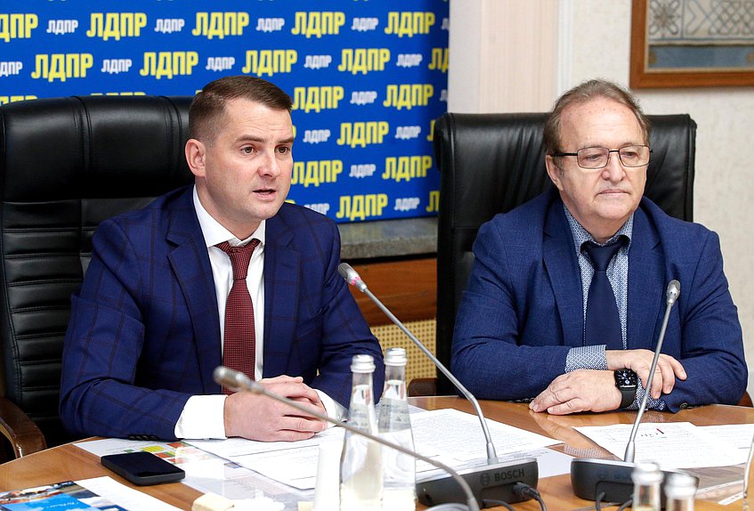 Председатель Комитета по труду, социальной политике и делам ветеранов Ярослав Нилов