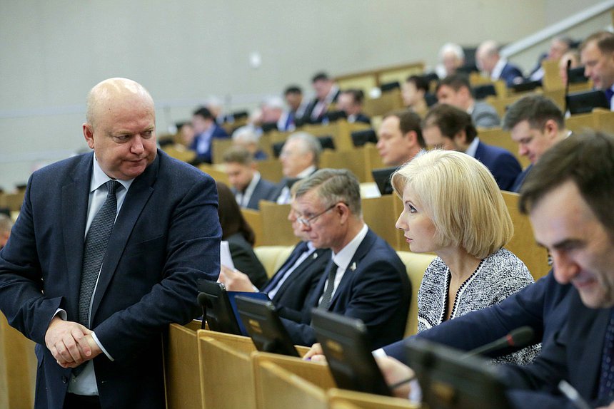 Первый заместитель Председателя Комитета по обороне Андрей Красов