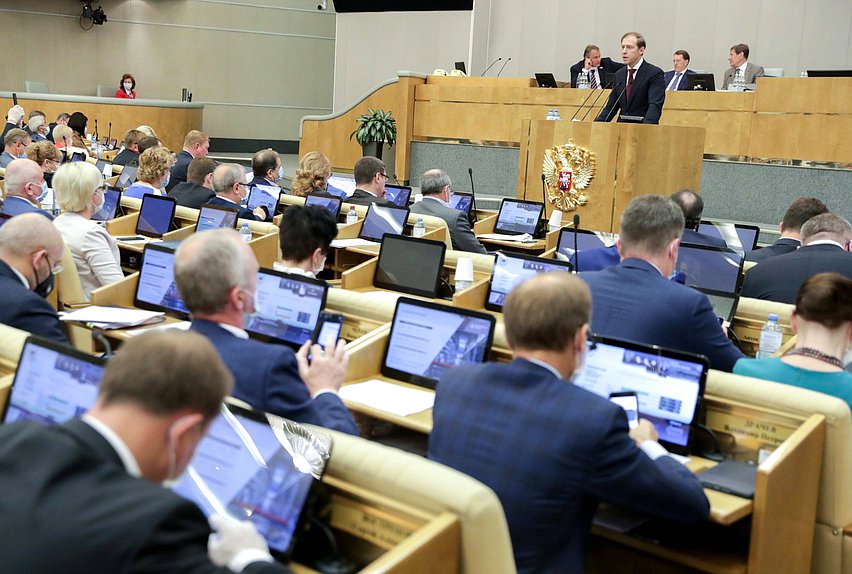 Министр промышленности и торговли РФ Денис Мантуров