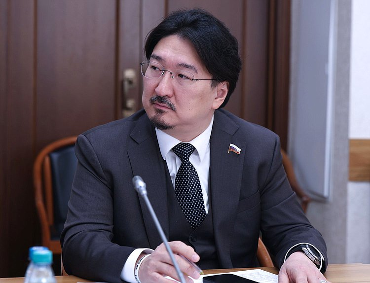 Заместитель Председателя Комитета по охране здоровья Бадма Башанкаев
