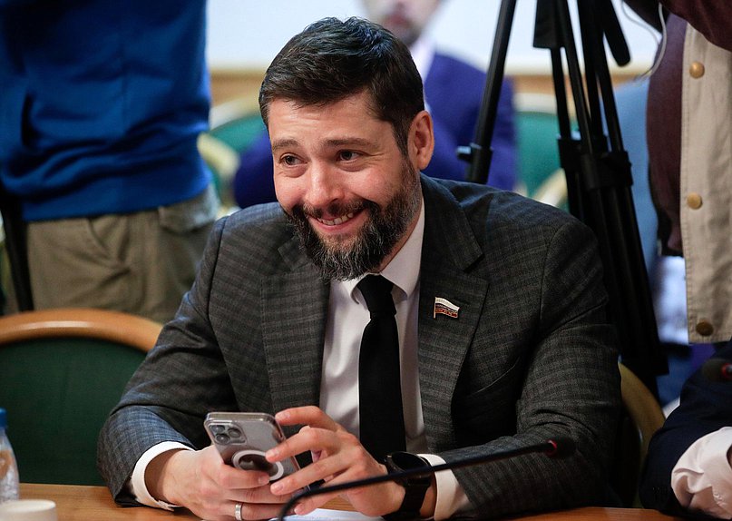 Член Комитета по строительству и ЖКХ Александр Якубовский
