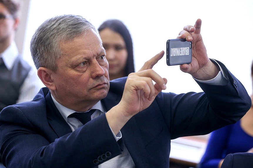 Член Комитета по физической культуре, спорту, туризму и делам молодежи Марат Бариев