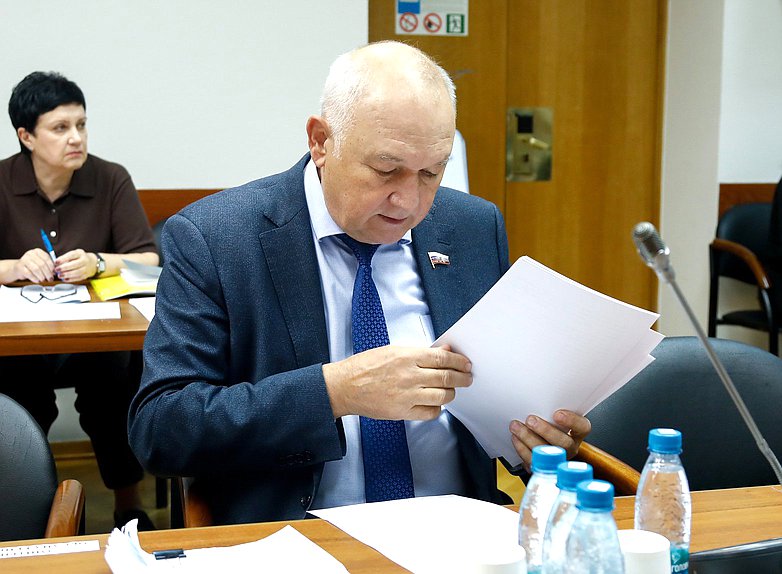 Первый заместитель Председателя Комитета по делам национальностей Ильдар Гильмутдинов