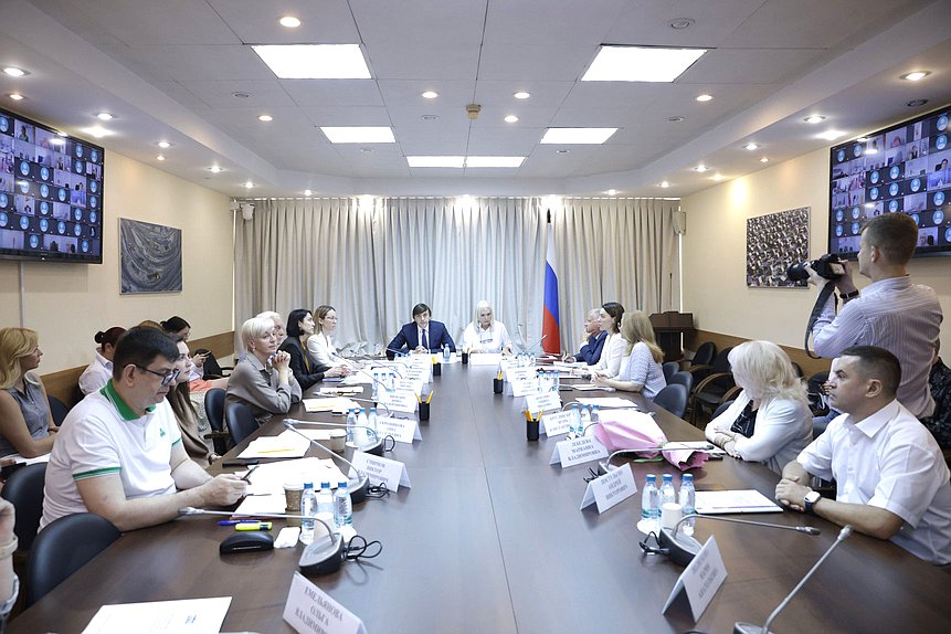 Заседание Комитета по просвещению