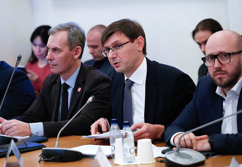 Совместное заседание Комитетов по экологии, природным ресурсам и охране окружающей среды и по информационной политике, информационным технологиям и связи на тему «Вопросы обращения с отходами и загрязнения атмосферного воздуха»