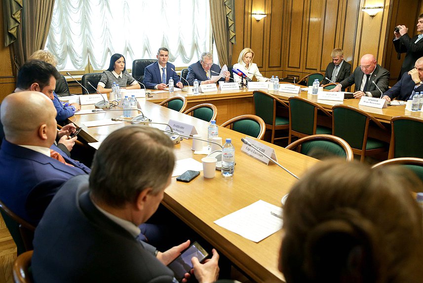 Круглый стол на тему «Здоровое питание как социальный фактор, влияющий на продолжительность жизни»
