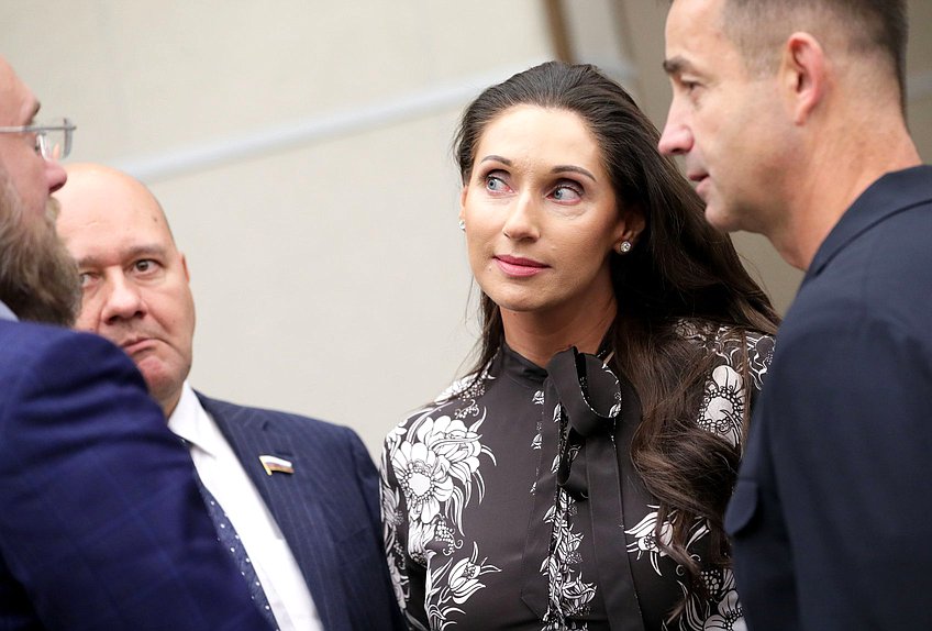 Член Комитета по международным делам Роза Чемерис