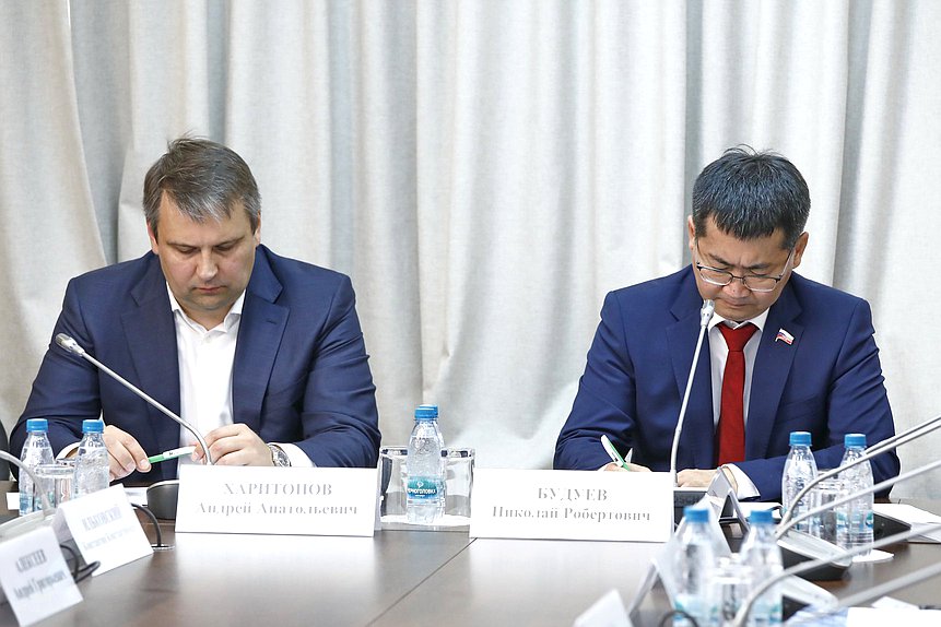 Круглый стол на тему «Влияние изменения климата на вечную мерзлоту, безопасность освоения Арктической зоны»