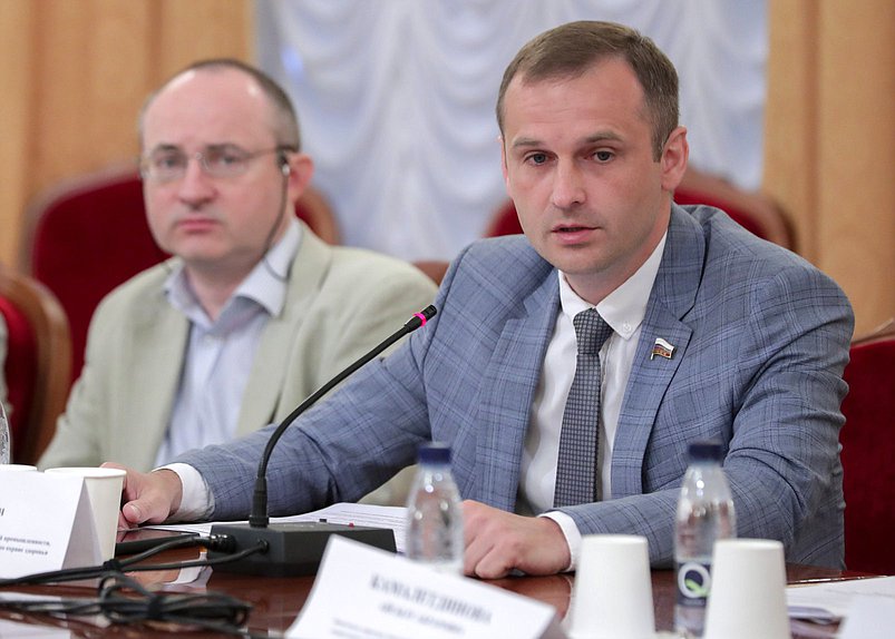 Заместитель Председателя Комитета по охране здоровья Сергей Леонов