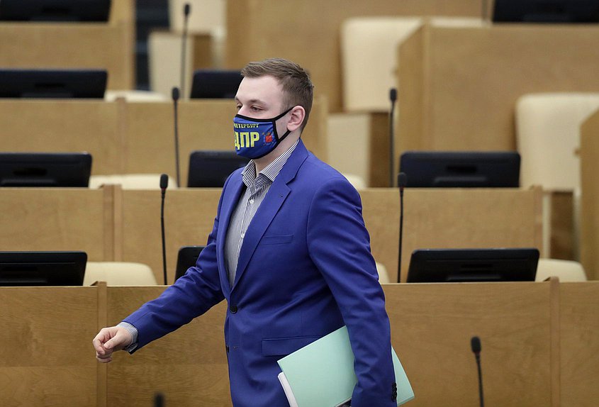Член Комиссии по Регламенту и обеспечению деятельности Государственной Думы Василий Власов