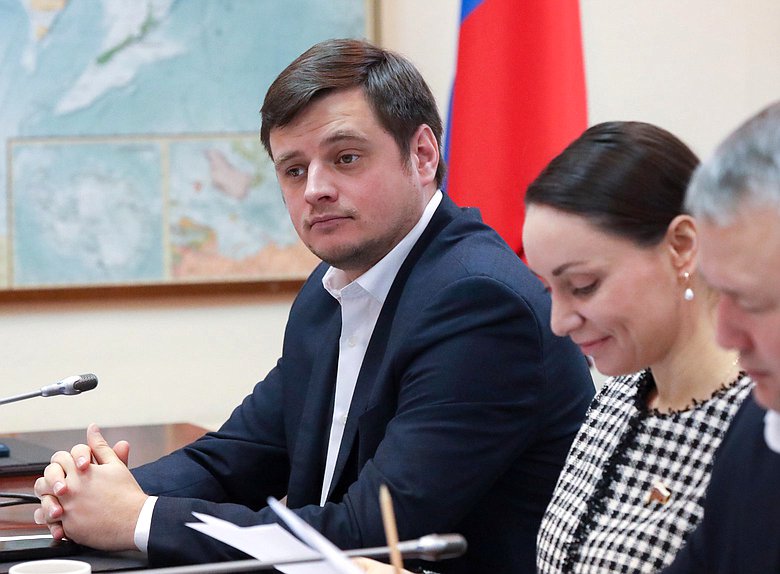 Заседание Комитета по молодежной политике