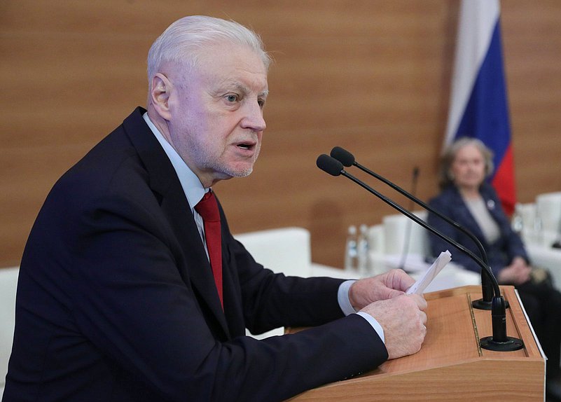 Руководитель фракции "Справедливая Россия - За правду" Сергей Миронов