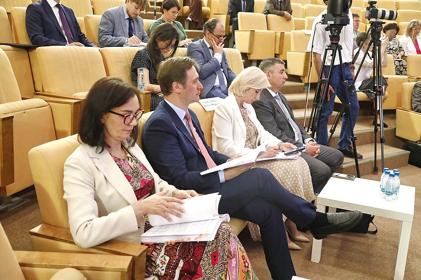 Совместное заседание комитетов ГД в рамках подготовки к проведению «правительственного часа» на тему: «О приоритетах в реализации демографической политики РФ»