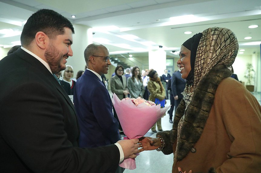 Deputy Chairman of the Committee on Ecology, Natural Resources and Environment Protection Georgy Arapov and members of the delegation of Somalia