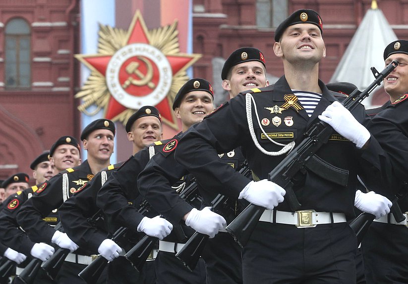 военные