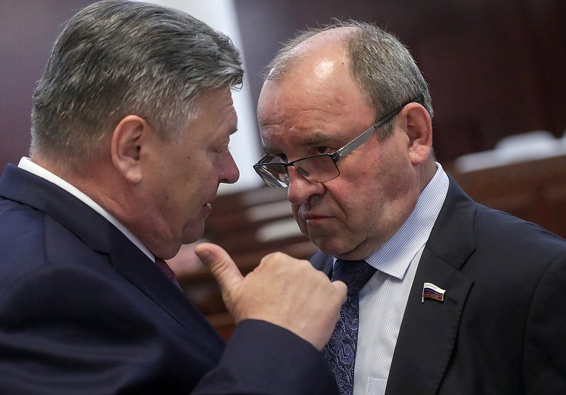Член Комитета по бюджету и налогам Виктор Селиверстов