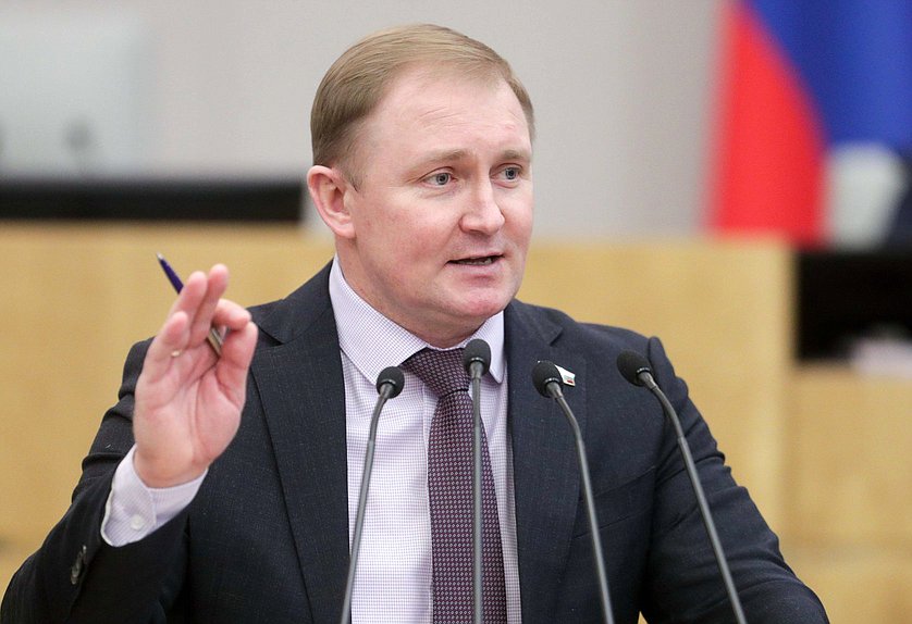 Первый заместитель Председателя Комитета по обороне Александр Шерин