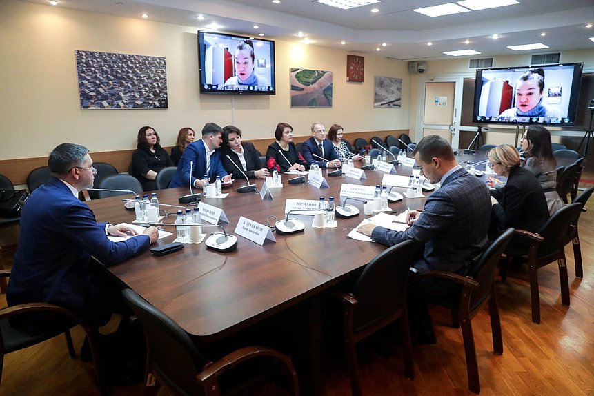 Круглый стол Комитета по экологии, природным ресурсам и охране окружающей среды на тему «О законодательном регулировании растительного мира России: проблемы и перспективы»