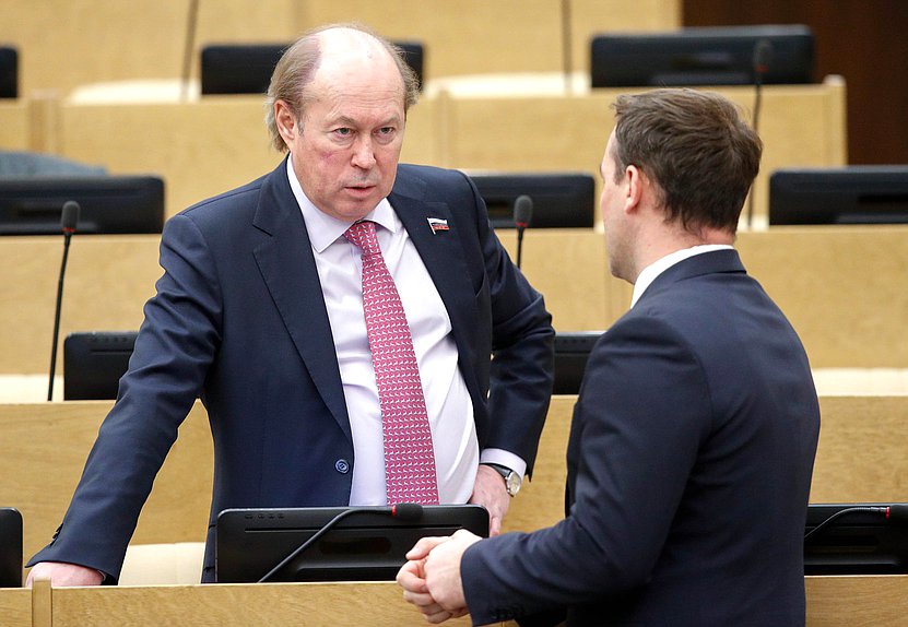 Заместитель Председателя Комитета по науке и высшему образованию Владимир Кононов