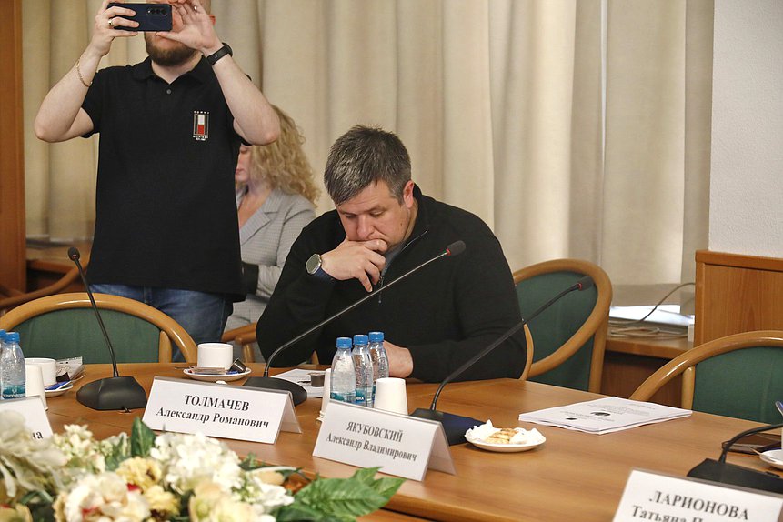 Заседание рабочей группы Комитета по защите семьи, вопросам отцовства, материнства и детства по совершенствованию законодательства, направленного на защиту граждан от нападения бездомных животных