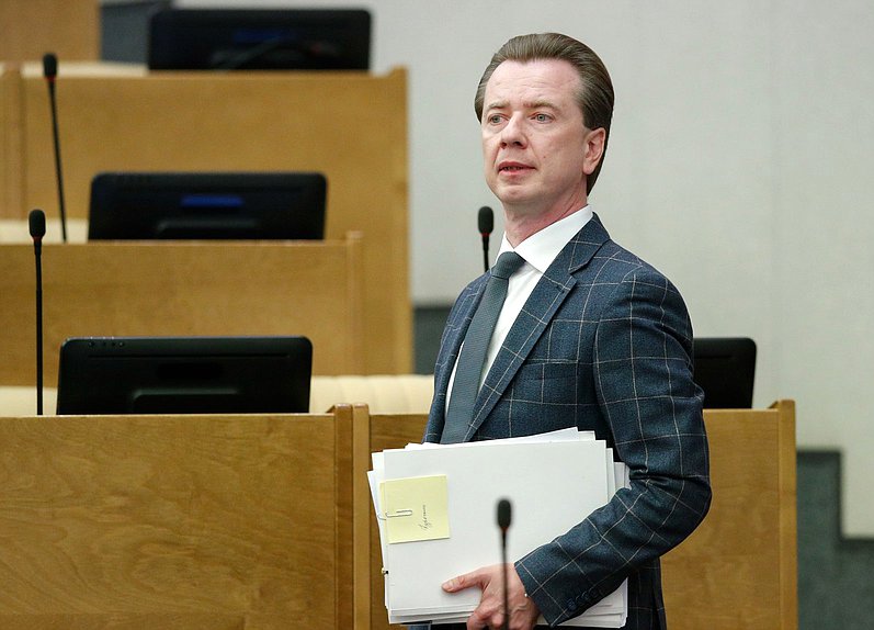 Первый заместитель Председателя Комитета по экологии, природным ресурсам и охране окружающей среды Владимир Бурматов