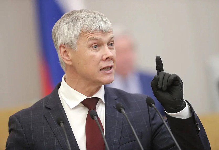 Первый заместитель Председателя Комитета по экономической политике, промышленности, инновационному развитию и предпринимательству Валерий Гартунг