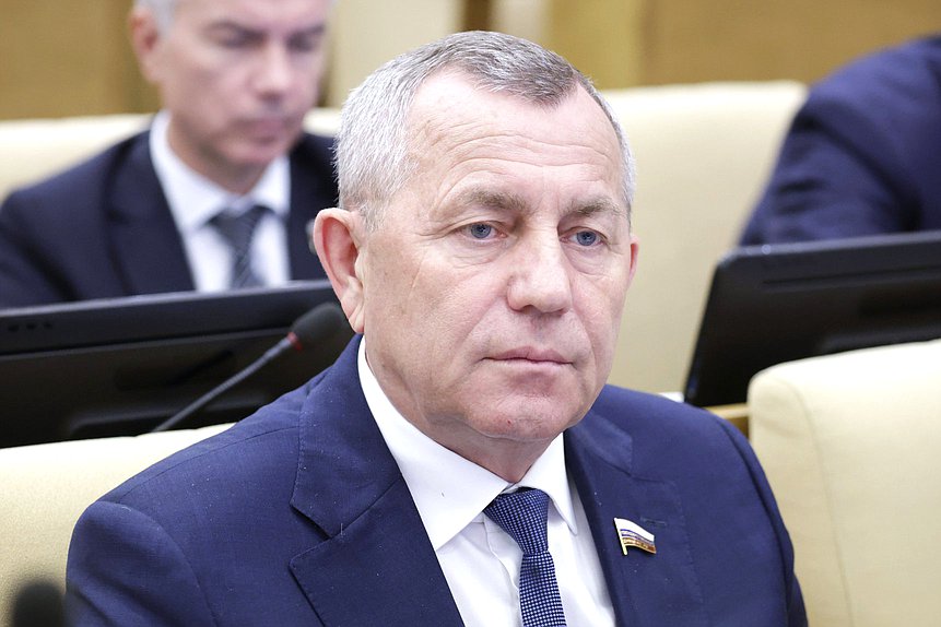 Член Комитета по региональной политике и местному самоуправлению Анатолий Иванов