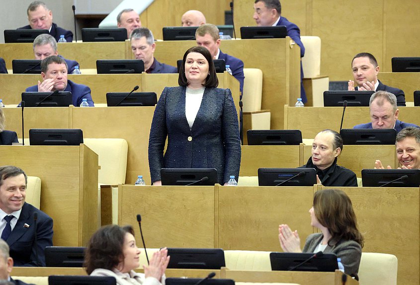 Член Комитета по защите семьи, вопросам отцовства, материнства и детства Василина Кулиева