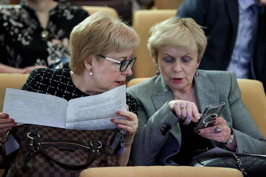 Парламентские слушания на тему «Использование медиации и медиативных технологий в социально значимых сферах (восстановительная и семейная медиация)»