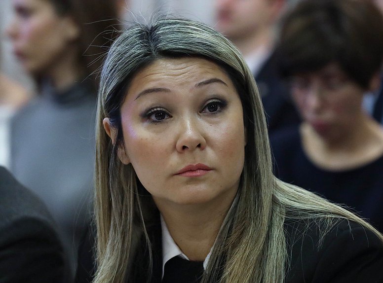 Первый заместитель Председателя Комитета по информационной политике, информационным технологиям и связи Марина Ким