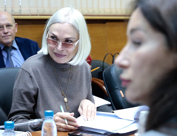 Председатель Комитета по просвещению Ирина Белых