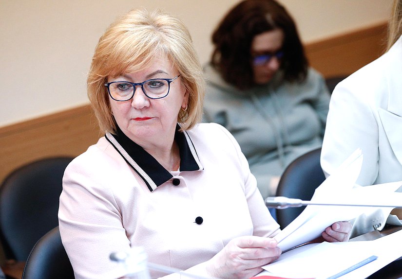Член Комитета по бюджету и налогам Валентина Артамонова