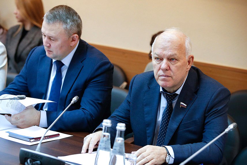 Заместитель Председателя Комитета по экологии, природным ресурсам и охране окружающей среды Анатолий Грешневиков