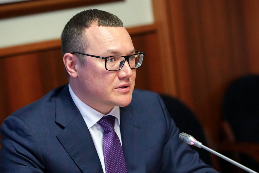 Заседание Комитета по вопросам собственности, земельным и имущественным отношениям