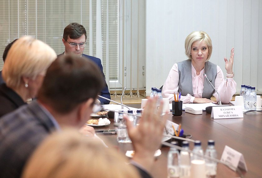 Заседание Комитета по просвещению