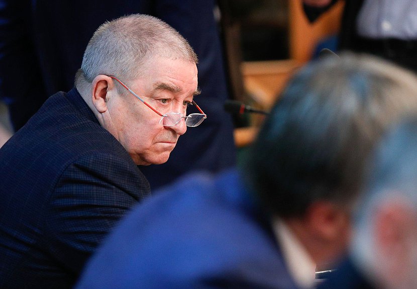 Круглый стол Комитета по экологии, природным ресурсам и охране окружающей среды на тему «О формировании в РФ системы аудита запасов полезных ископаемых»