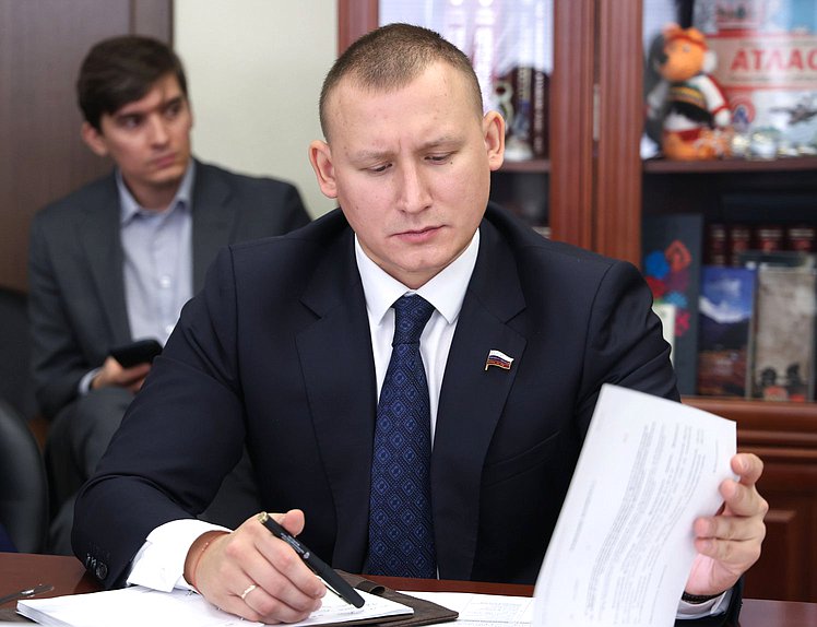 Заместитель Председателя Комитета по молодежной политике Антон Старостин