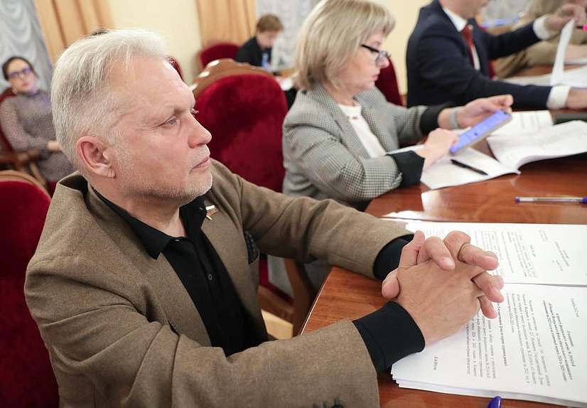 Член Комитета по охране здоровья Андрей Горохов