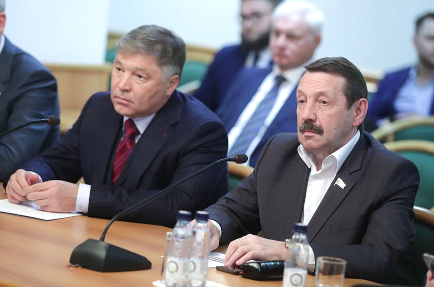 Член Комитета по энергетике Геннадий Скляр