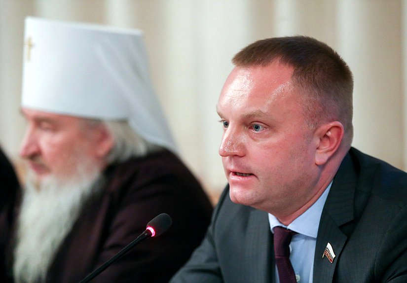 Первый заместитель Председателя Комитета по развитию гражданского общества, вопросам общественных и религиозных объединений Иван Сухарев