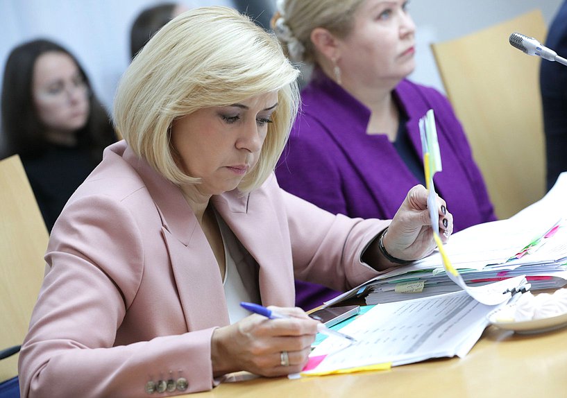 Заседание Комитета по вопросам семьи, женщин и детей