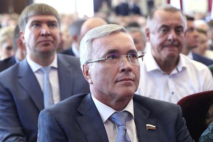 Член Комитета по экономической политике Эдуард Кузнецов