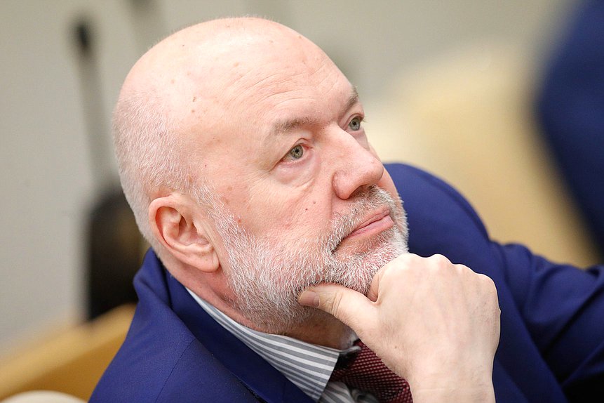 Председатель Комитета по государственному строительству и законодательству Павел Крашенинников