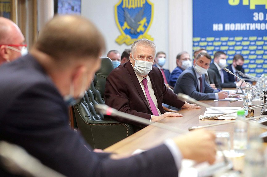 Руководитель фракции ЛДПР Владимир Жириновский